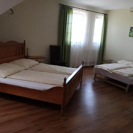 Hanfthal-hof Bed & Breakfast